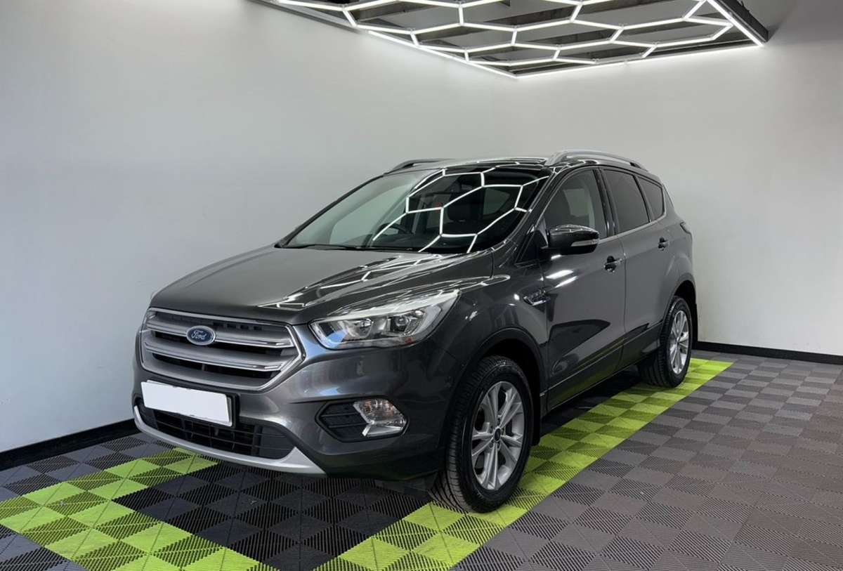 Check out this Ford Kuga 2017 Diesel Manual