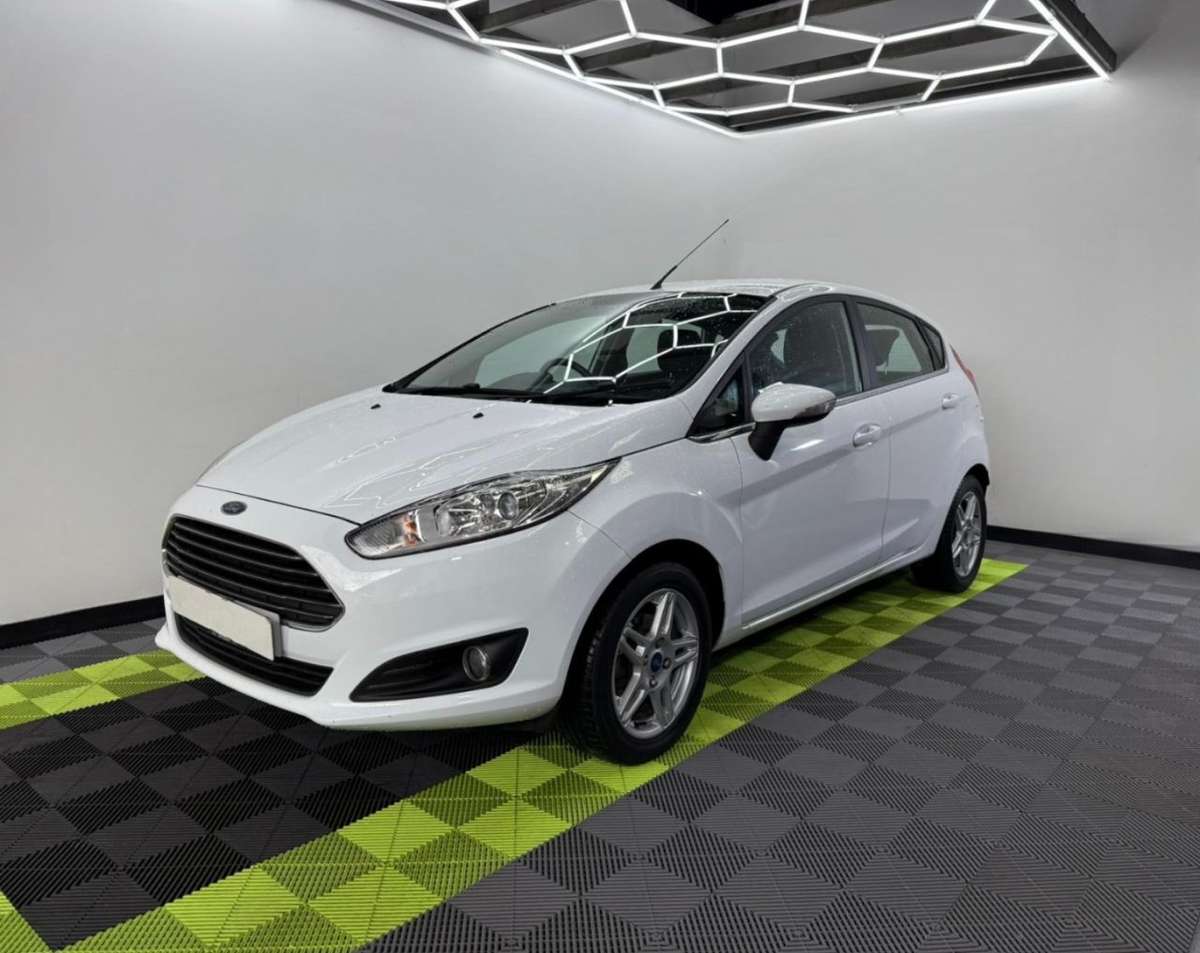 Check out this Ford Fiesta 2013 Petrol Manual
