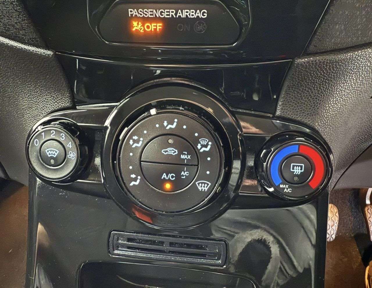 2013 FORD FIESTA 2013 FORD FIESTA