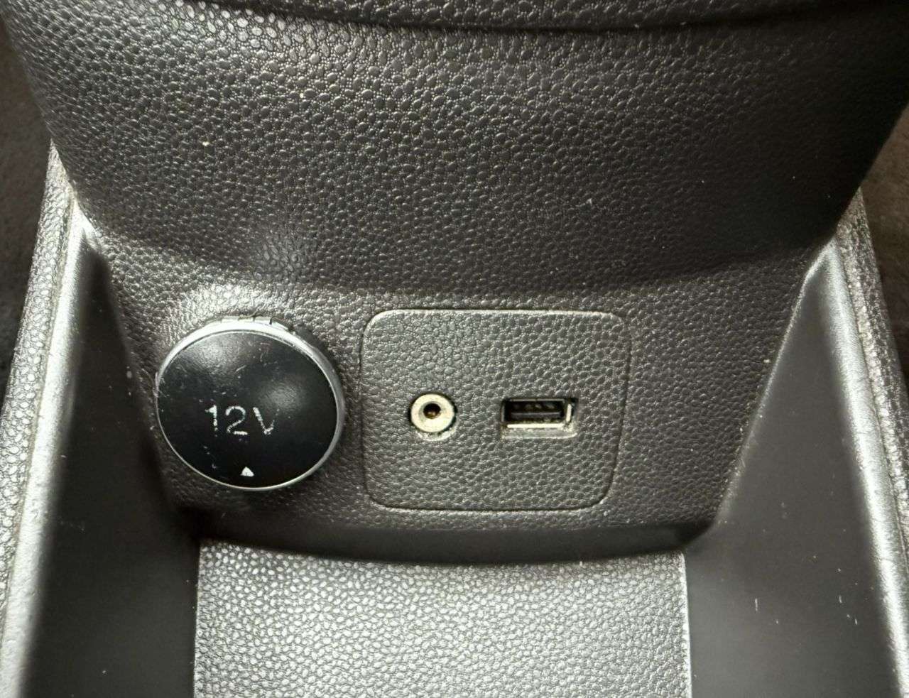 2013 FORD FIESTA 2013 FORD FIESTA