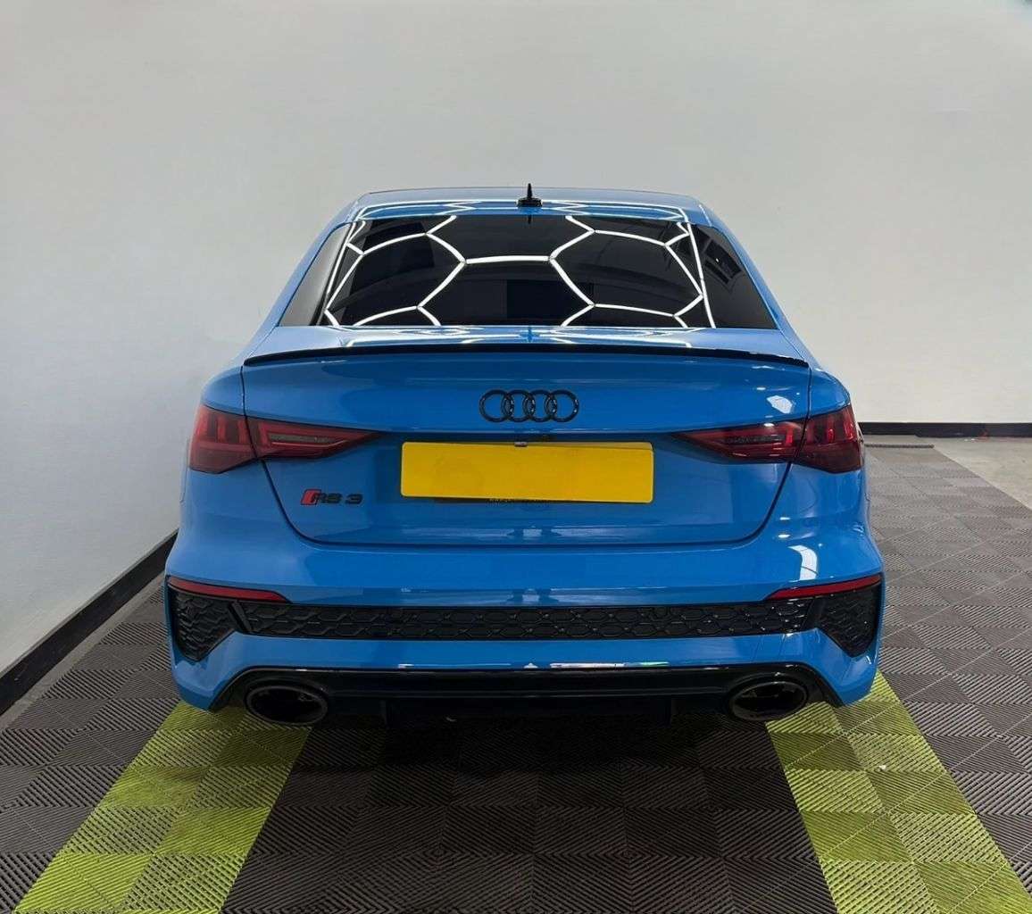 null AUDI RS3 null AUDI RS3