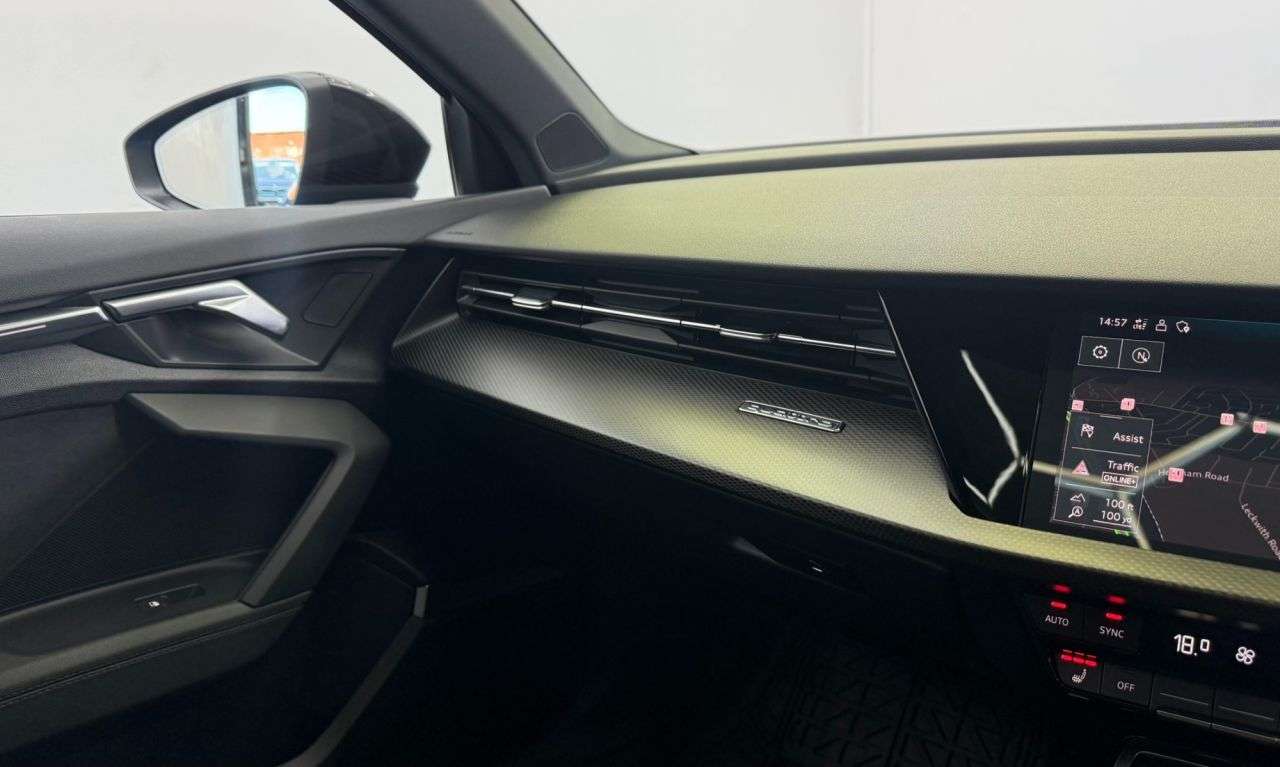 null AUDI RS3 null AUDI RS3