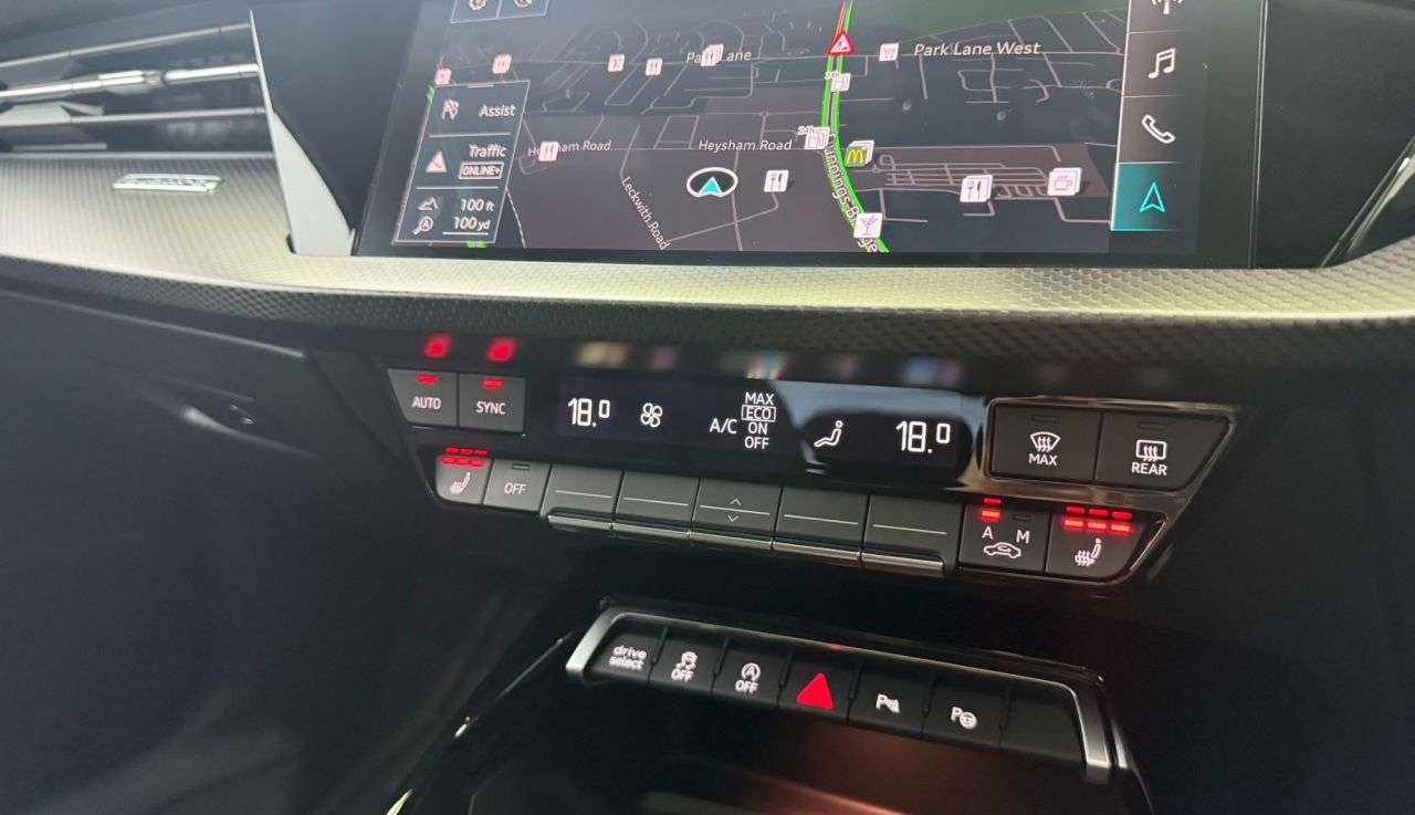 null AUDI RS3 null AUDI RS3