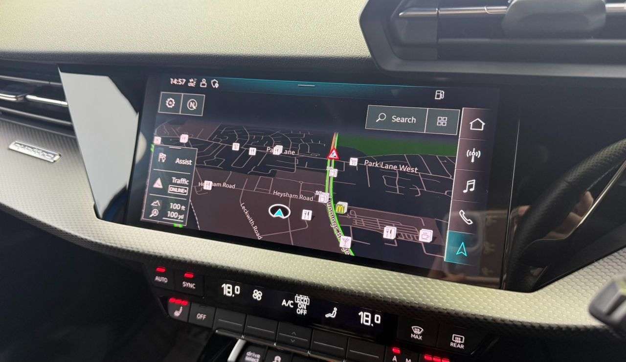 null AUDI RS3 null AUDI RS3