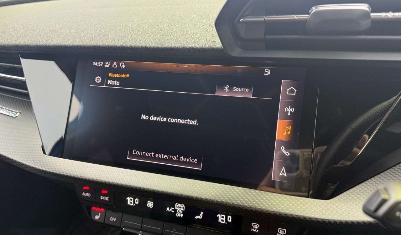 null AUDI RS3 null AUDI RS3