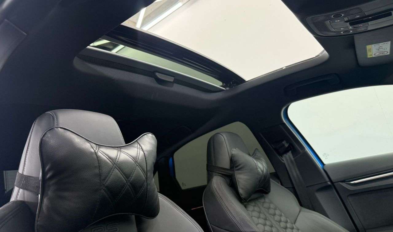 null AUDI RS3 null AUDI RS3