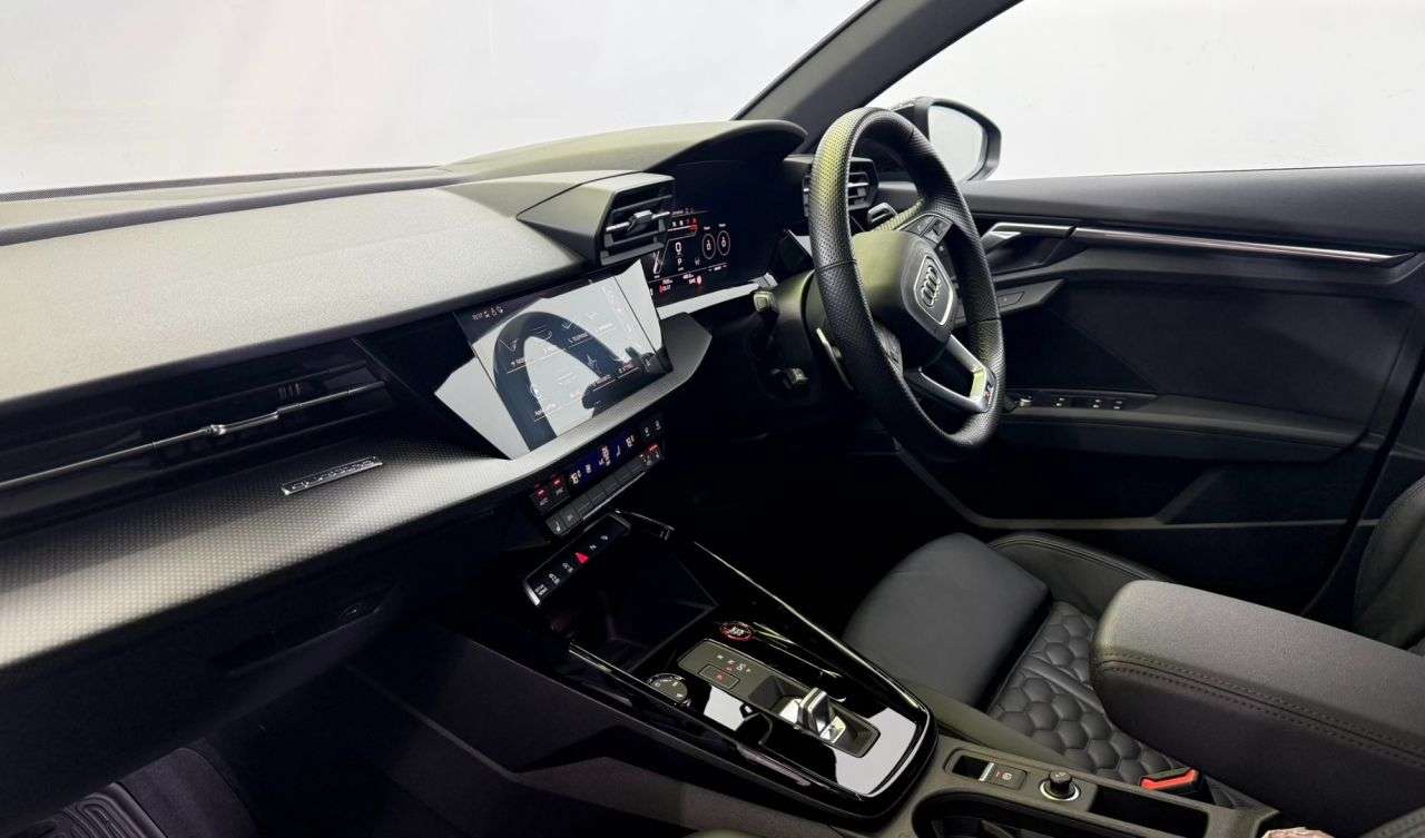 null AUDI RS3 null AUDI RS3