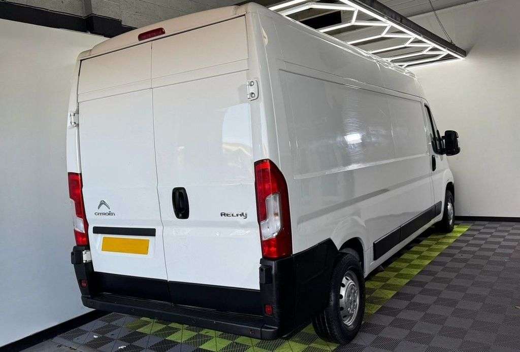 A 2020 CITROEN RELAY 2.2 BlueHDi 35 Enterprise Panel Van 5dr Diesel Manual L3 High Roof Euro 6 ( A 2020 CITROEN RELAY 2.2 BlueHDi 35 Enterprise Panel Van 5dr Diesel Manual L3 High Roof Euro 6 (