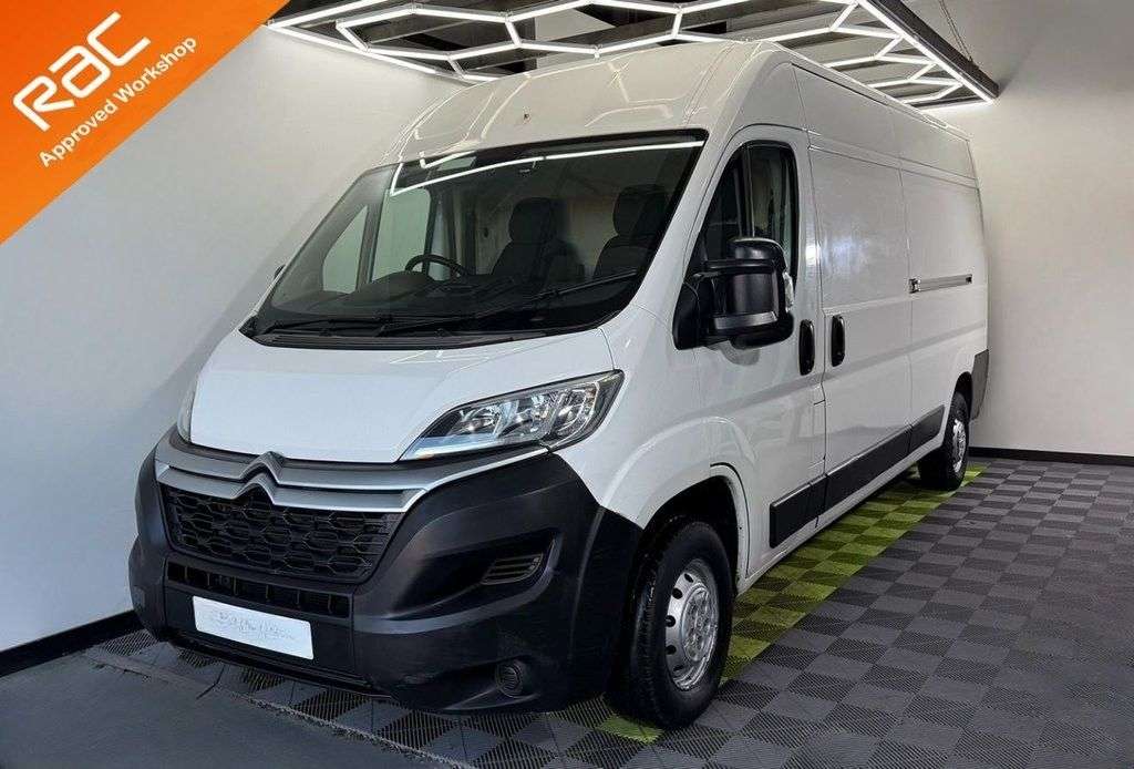 A 2020 CITROEN RELAY 2.2 BlueHDi 35 Enterprise Panel Van 5dr Diesel Manual L3 High Roof Euro 6 ( A 2020 CITROEN RELAY 2.2 BlueHDi 35 Enterprise Panel Van 5dr Diesel Manual L3 High Roof Euro 6 (