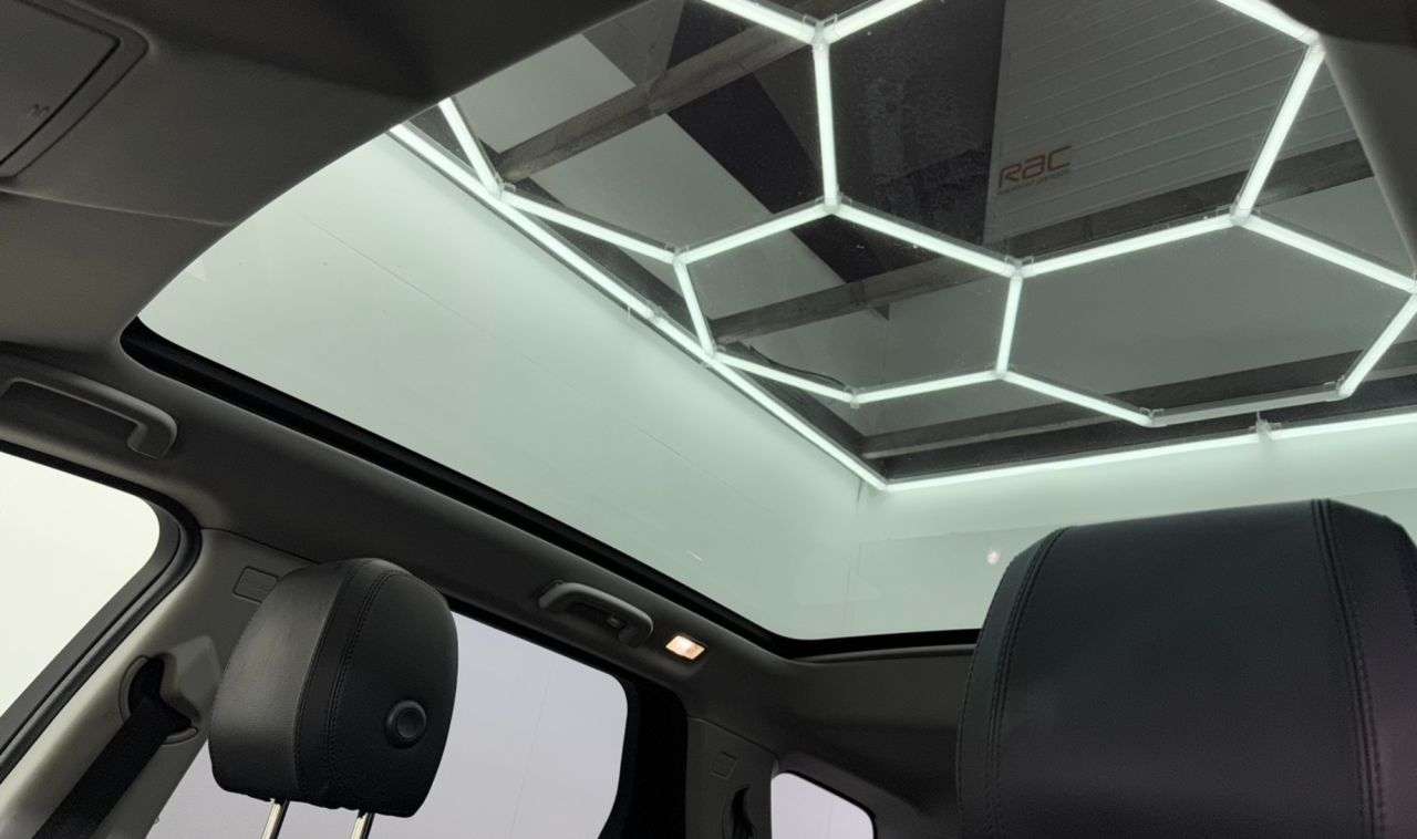 null LAND ROVER DISCOVERY SPORT null LAND ROVER DISCOVERY SPORT