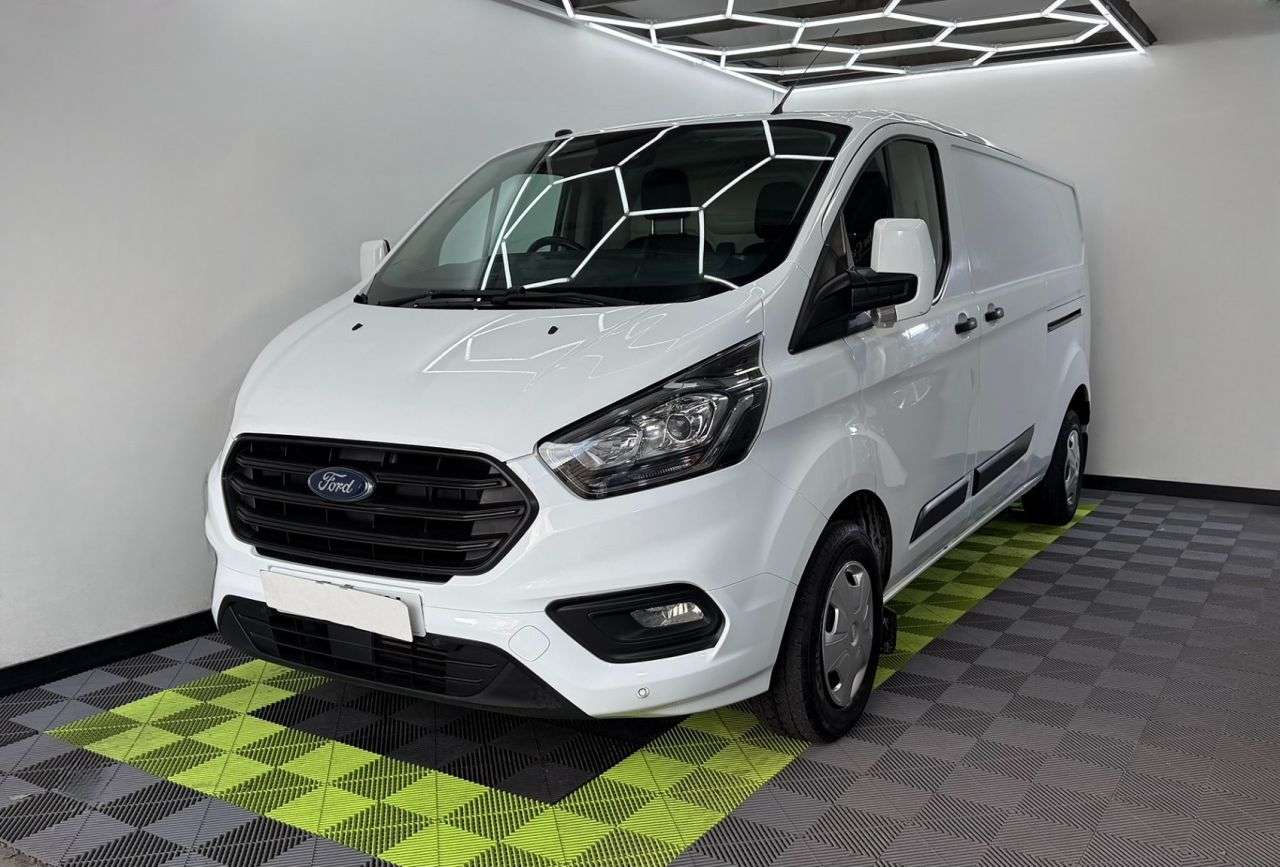 A 2019 FORD TRANSIT CUSTOM 2.0 300 EcoBlue Trend Panel Van 5dr Diesel Manual L2 H1 Euro 6 (105 ps) A 2019 FORD TRANSIT CUSTOM 2.0 300 EcoBlue Trend Panel Van 5dr Diesel Manual L2 H1 Euro 6 (105 ps)