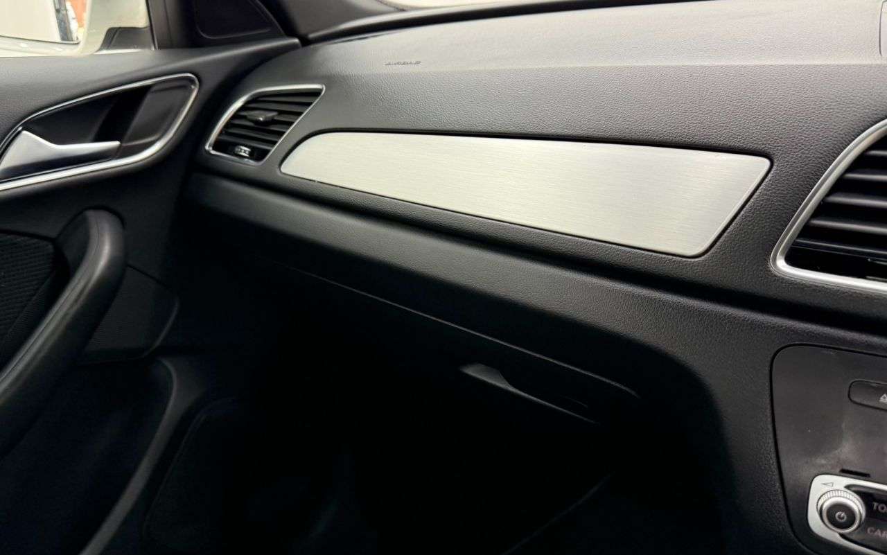 2016 AUDI Q3 2016 AUDI Q3