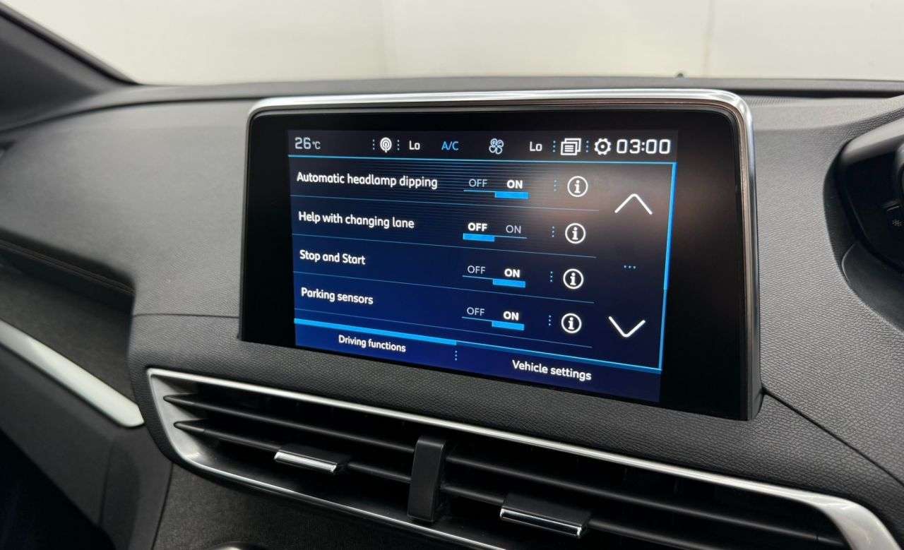 2019 PEUGEOT 3008 2019 PEUGEOT 3008