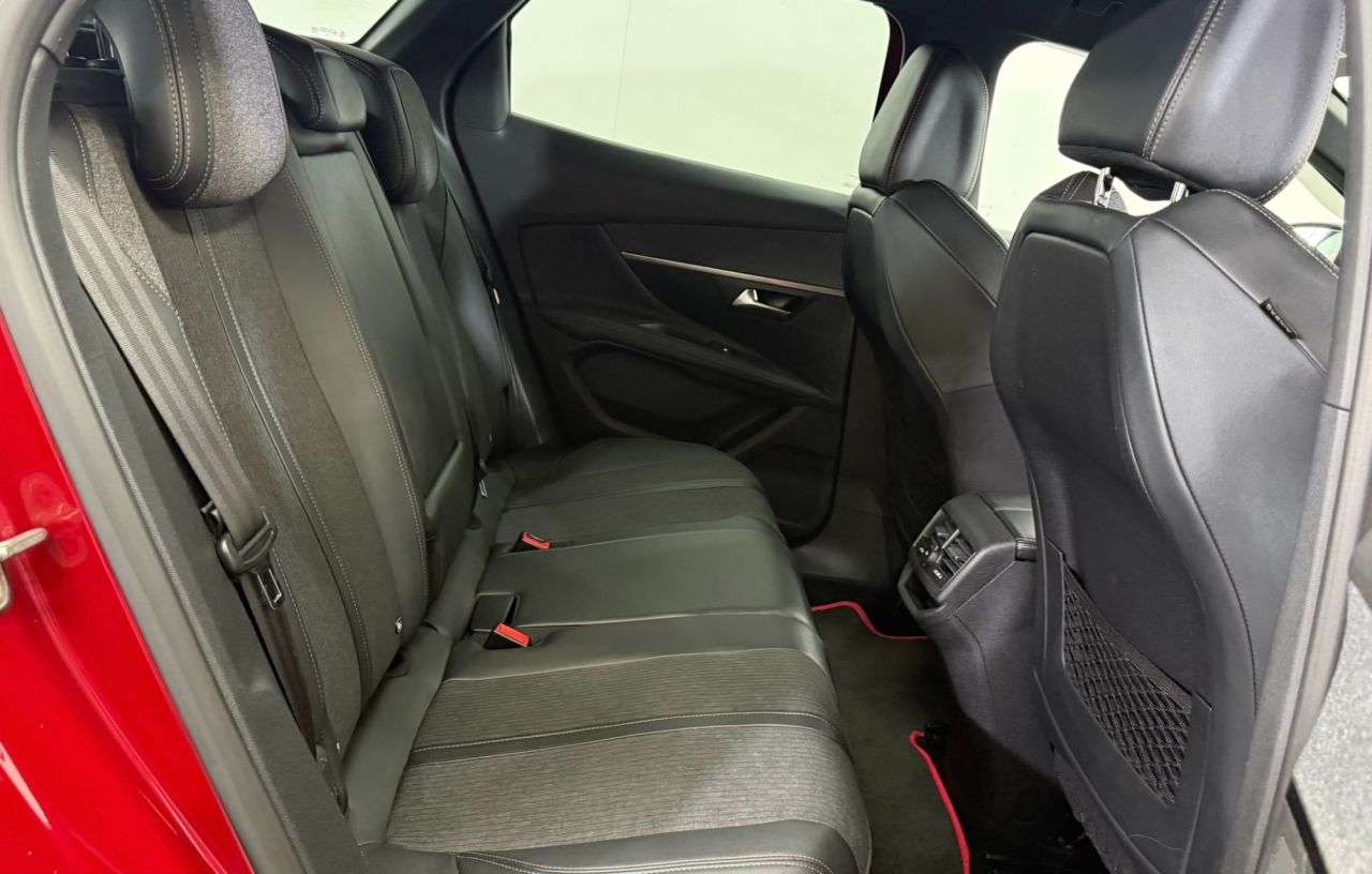 2019 PEUGEOT 3008 2019 PEUGEOT 3008