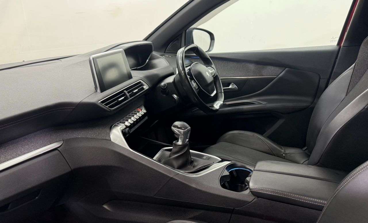 2019 PEUGEOT 3008 2019 PEUGEOT 3008