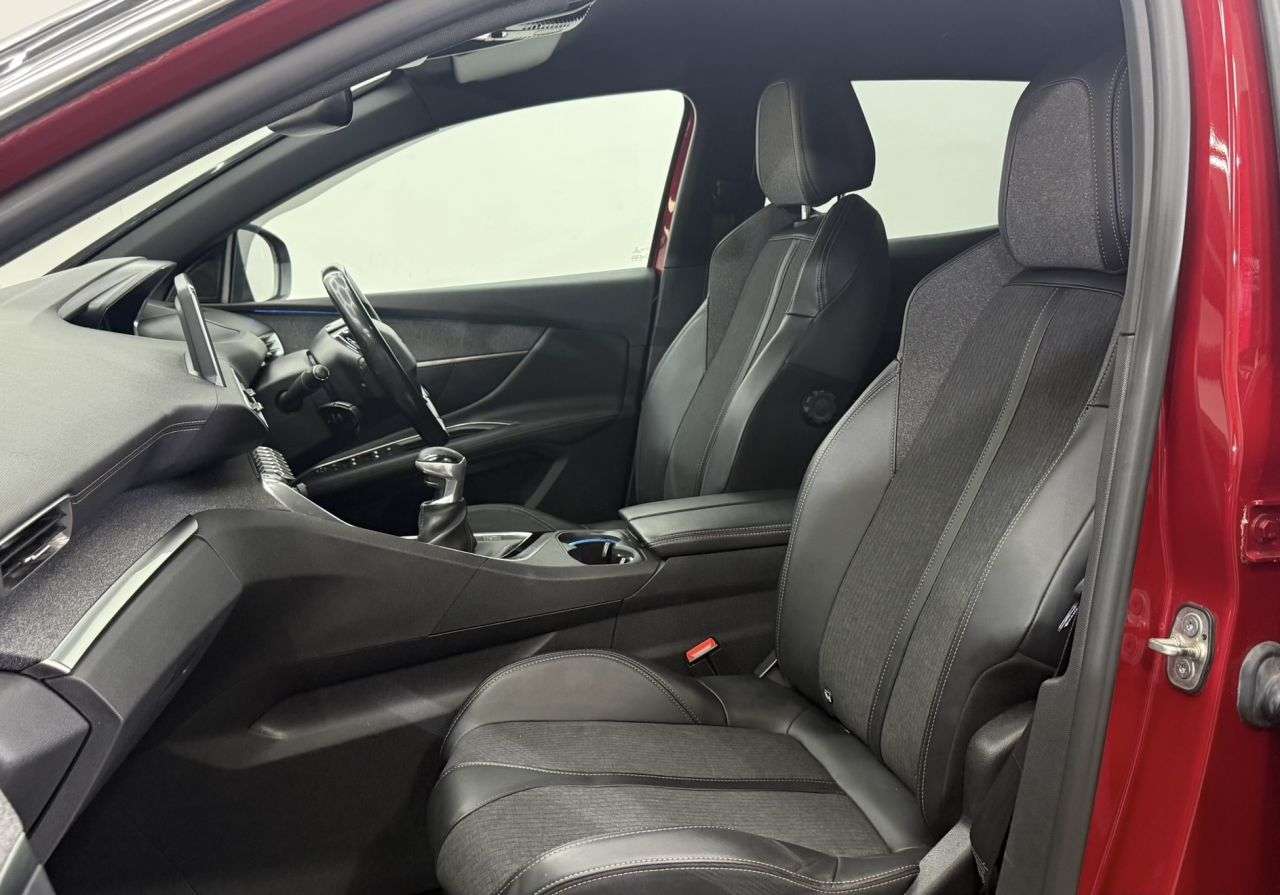 2019 PEUGEOT 3008 2019 PEUGEOT 3008