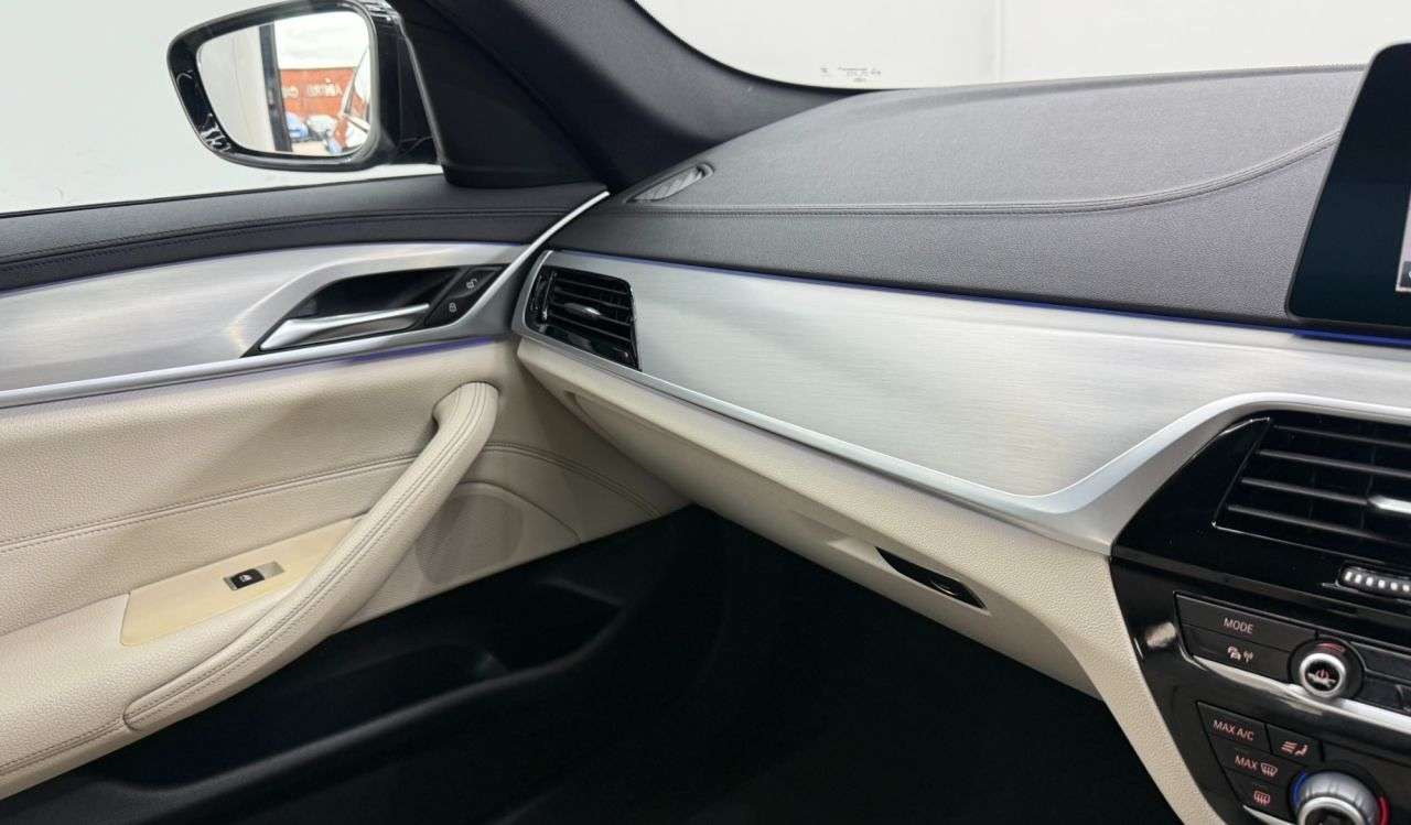 2020 BMW 5 SERIES 2020 BMW 5 SERIES