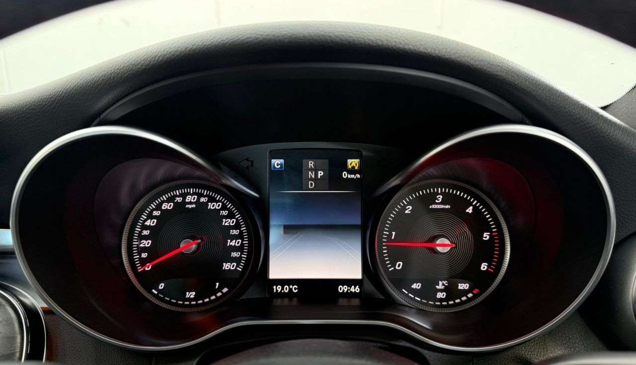 null MERCEDES-BENZ C-CLASS null MERCEDES-BENZ C-CLASS