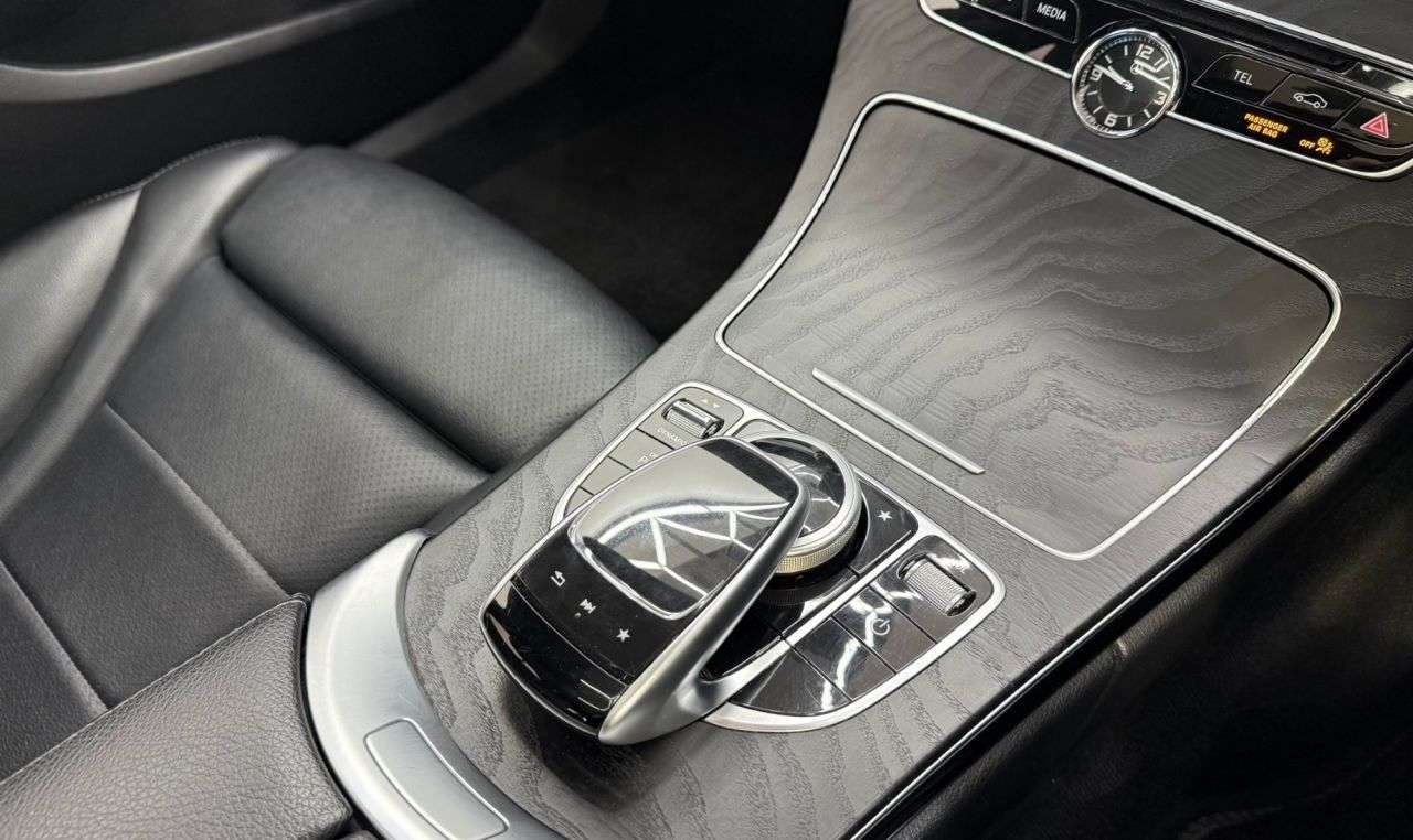 null MERCEDES-BENZ C-CLASS null MERCEDES-BENZ C-CLASS