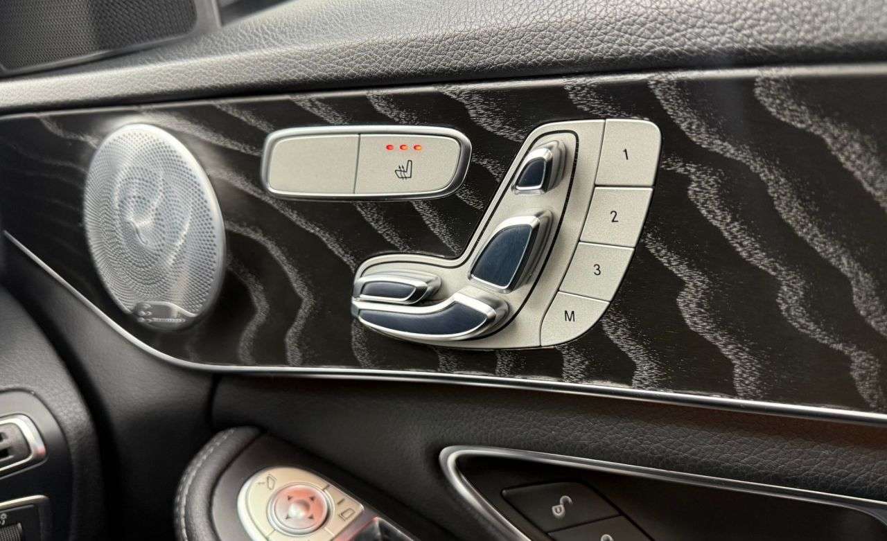 null MERCEDES-BENZ C-CLASS null MERCEDES-BENZ C-CLASS