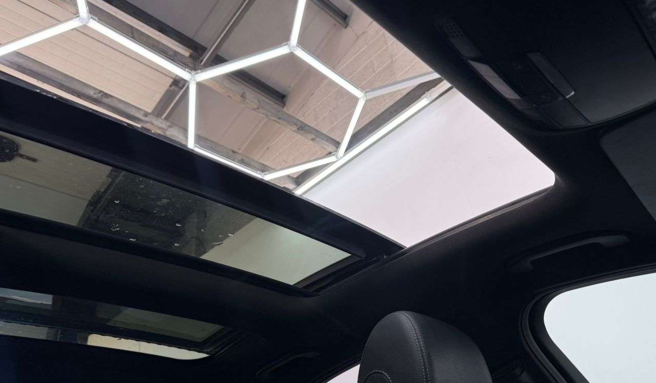 null MERCEDES-BENZ C-CLASS null MERCEDES-BENZ C-CLASS