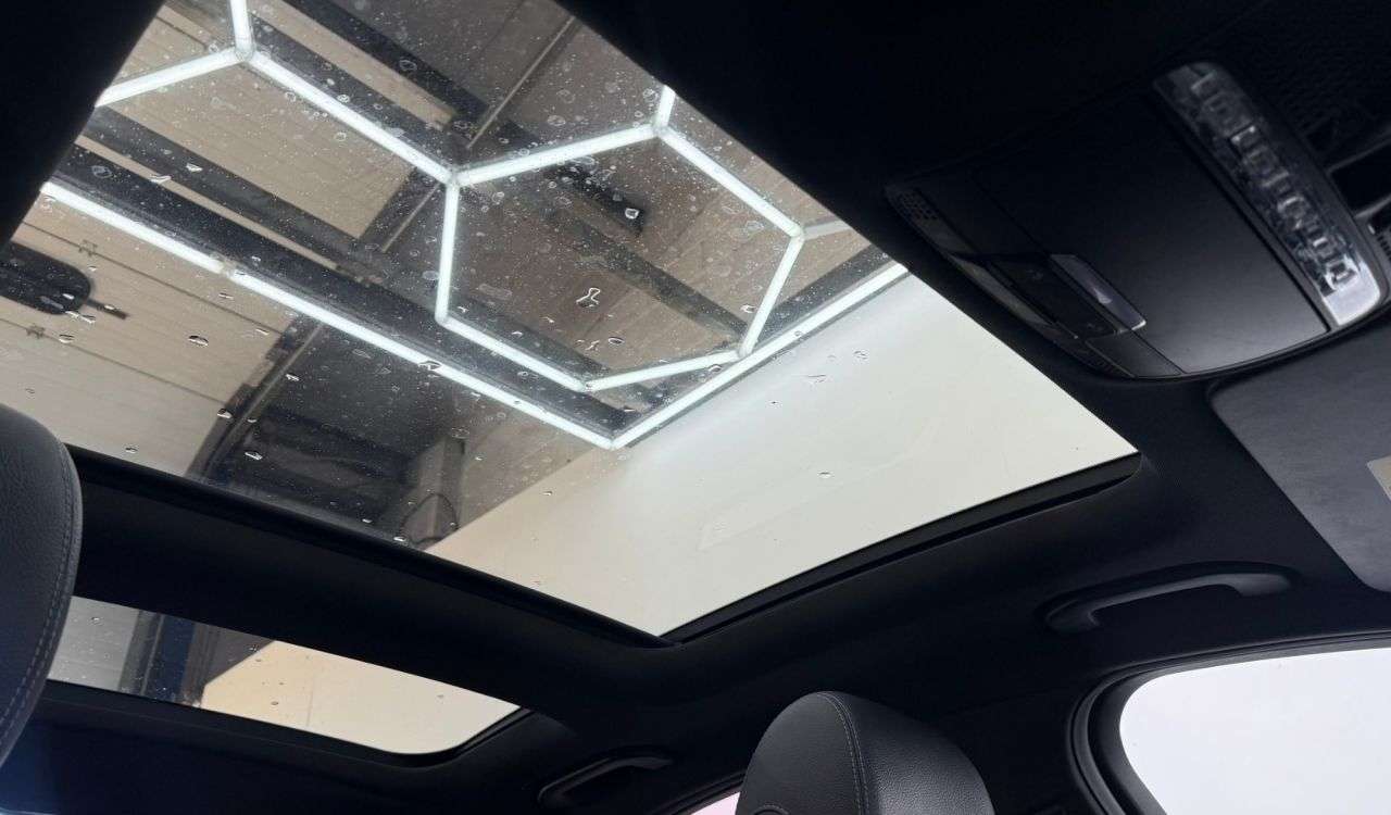 null MERCEDES-BENZ C-CLASS null MERCEDES-BENZ C-CLASS