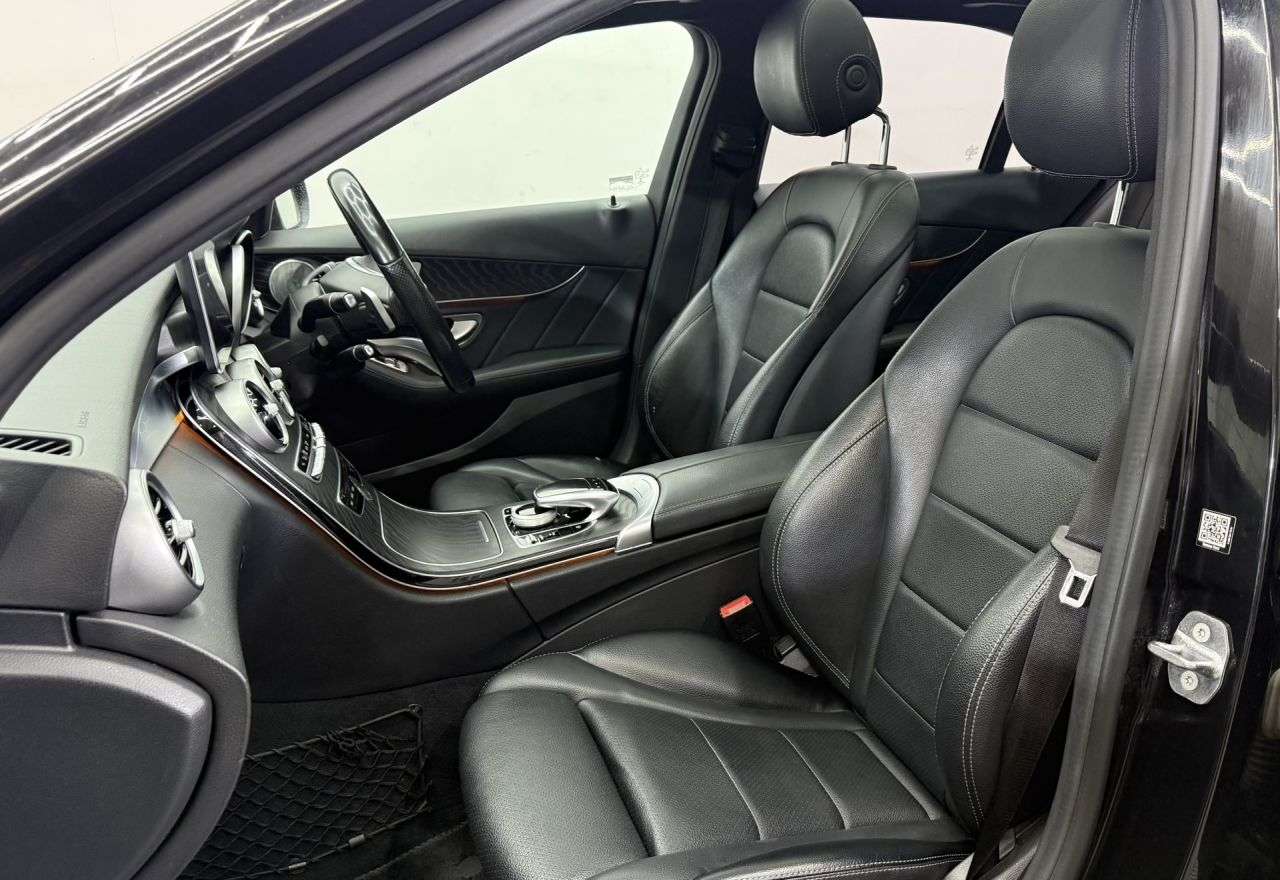 null MERCEDES-BENZ C-CLASS null MERCEDES-BENZ C-CLASS