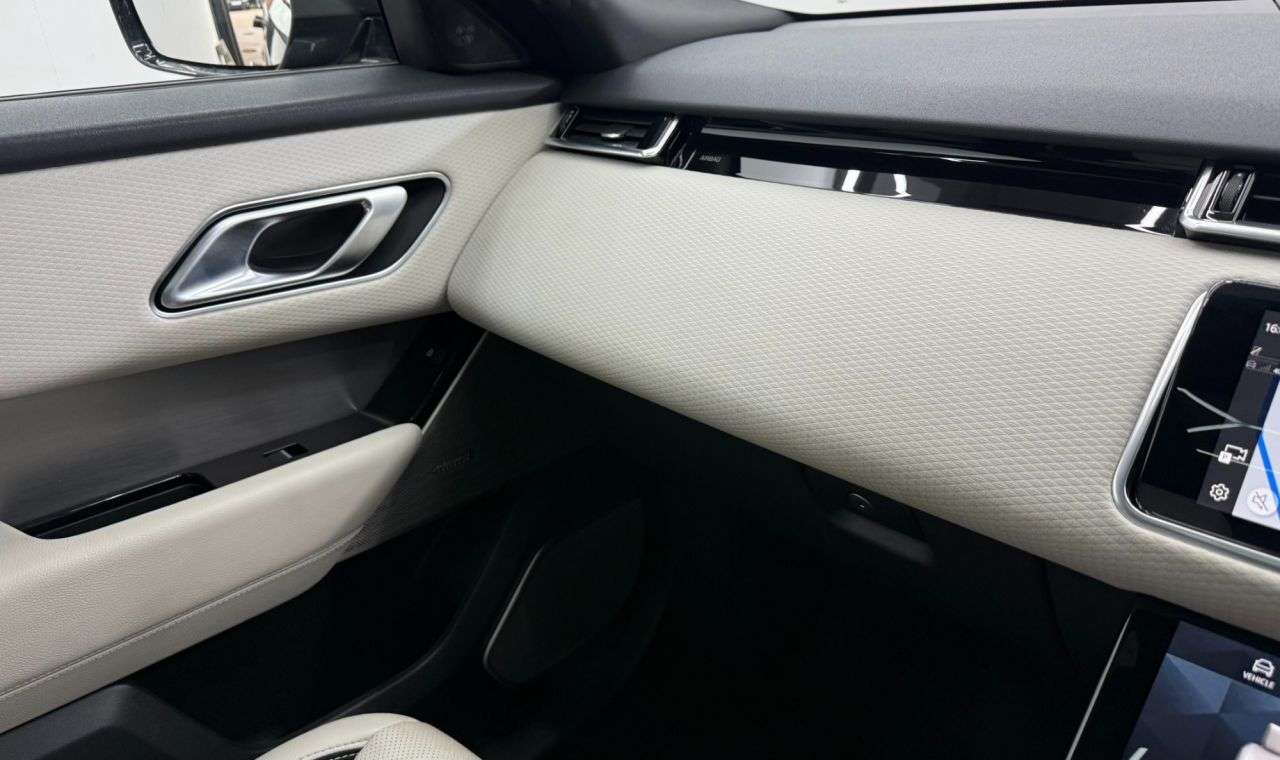 2021 LAND ROVER RANGE ROVER VELAR 2021 LAND ROVER RANGE ROVER VELAR