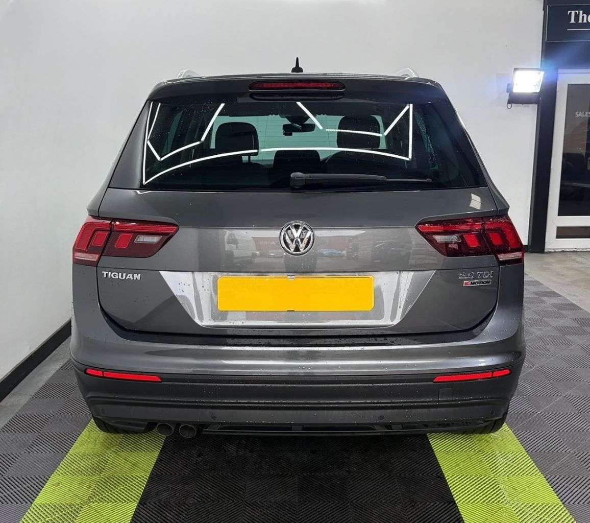 2017 VOLKSWAGEN TIGUAN 2017 VOLKSWAGEN TIGUAN