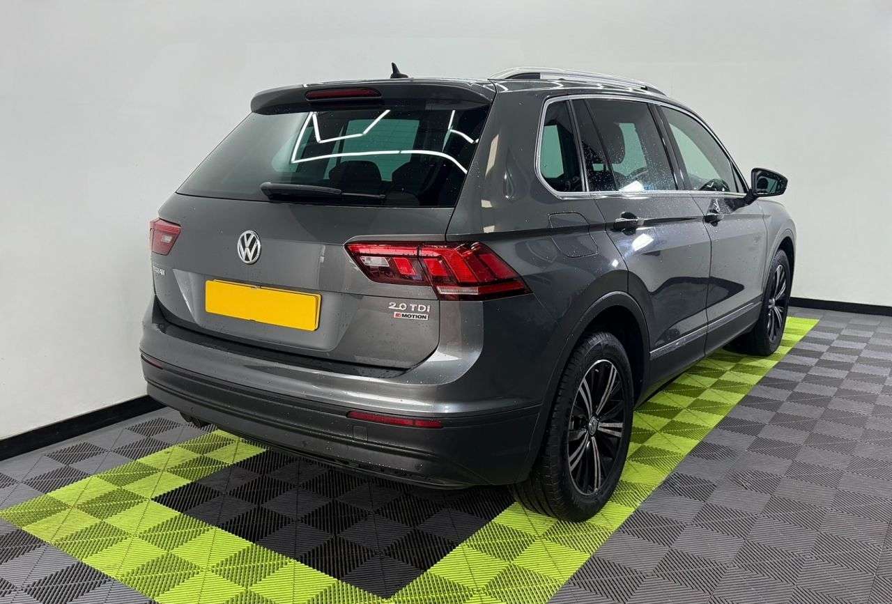 2017 VOLKSWAGEN TIGUAN 2017 VOLKSWAGEN TIGUAN