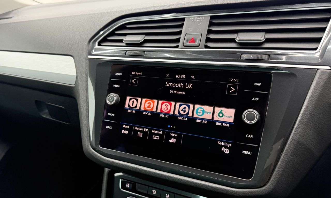 2017 VOLKSWAGEN TIGUAN 2017 VOLKSWAGEN TIGUAN