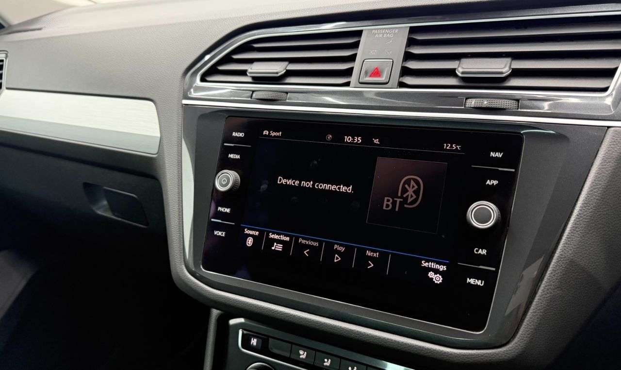 2017 VOLKSWAGEN TIGUAN 2017 VOLKSWAGEN TIGUAN