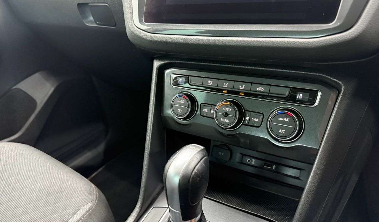 2017 VOLKSWAGEN TIGUAN 2017 VOLKSWAGEN TIGUAN