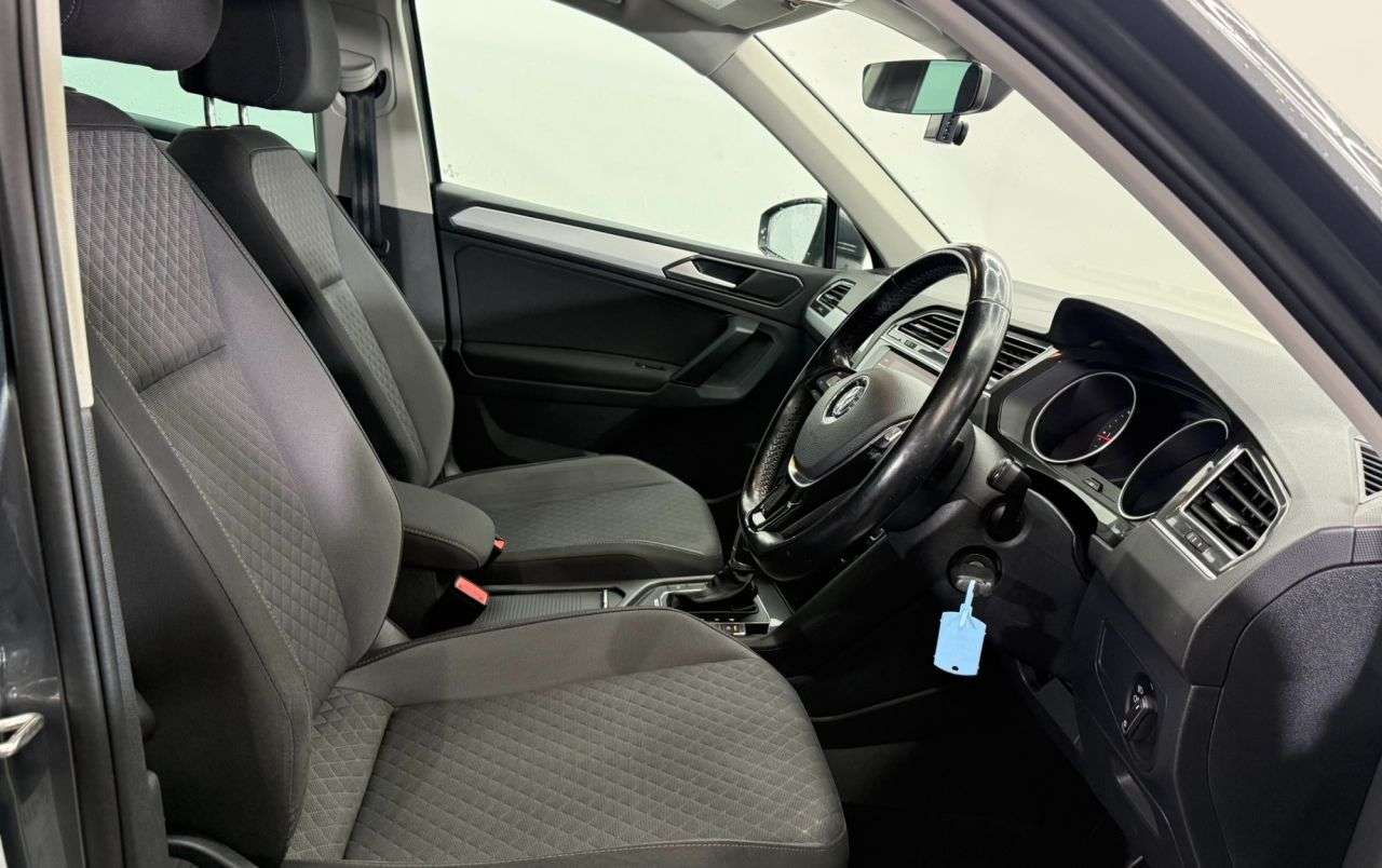 2017 VOLKSWAGEN TIGUAN 2017 VOLKSWAGEN TIGUAN