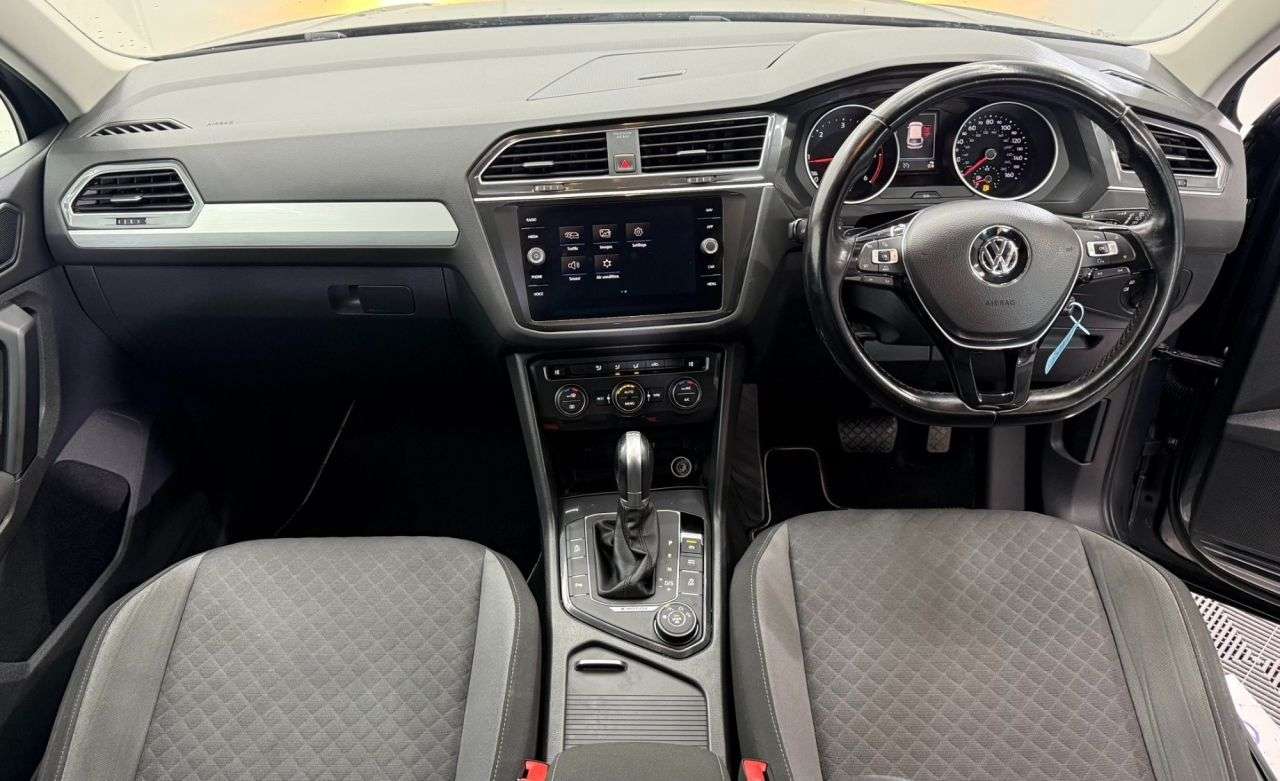 2017 VOLKSWAGEN TIGUAN 2017 VOLKSWAGEN TIGUAN