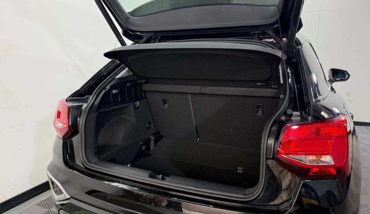 2023 AUDI Q2 2023 AUDI Q2