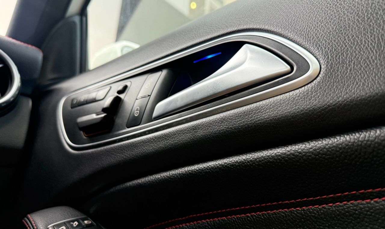 2016 MERCEDES-BENZ 180 2016 MERCEDES-BENZ 180