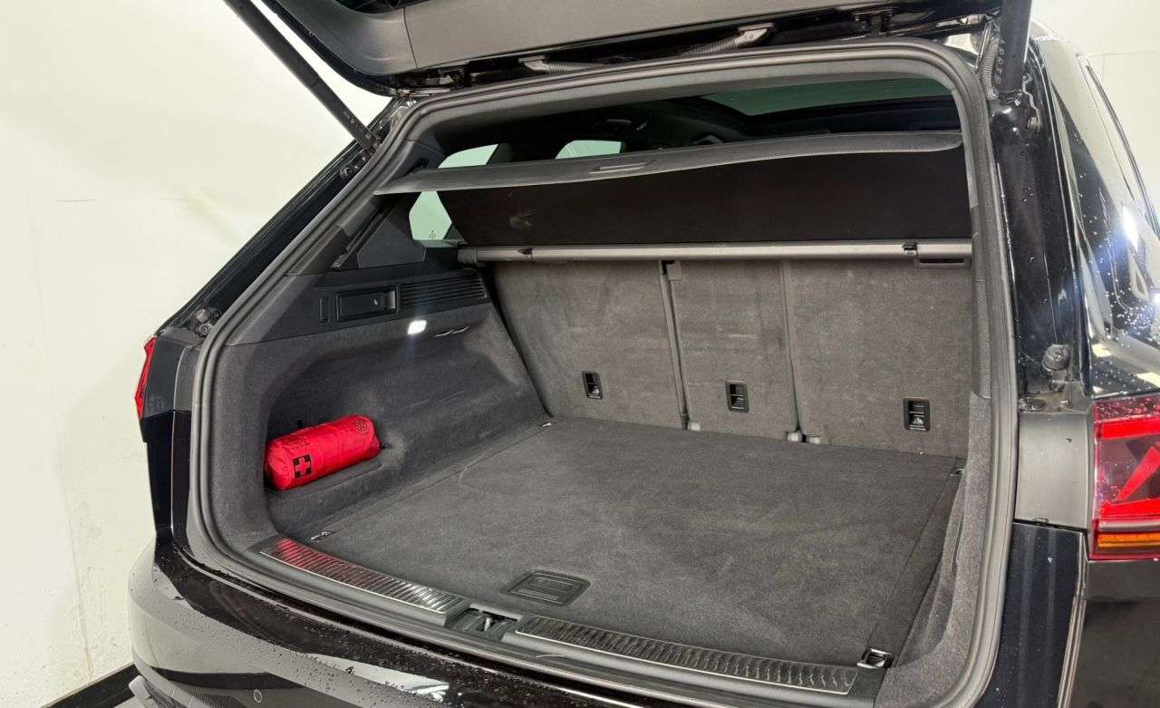 2023 VOLKSWAGEN TOUAREG 2023 VOLKSWAGEN TOUAREG