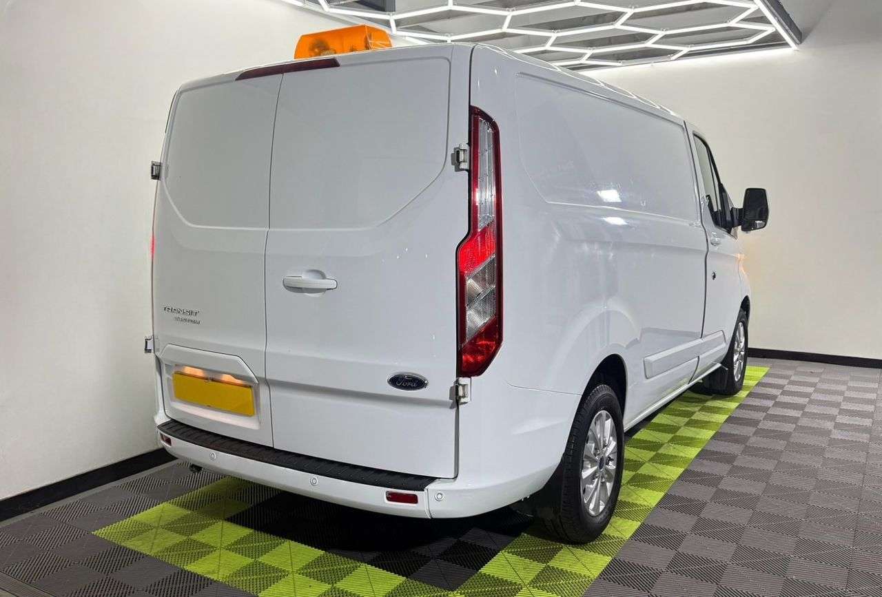 A 2020 FORD TRANSIT CUSTOM 2.0 300 EcoBlue Limited Panel Van 5dr Diesel Manual L1 H1 Euro 6 (s/s) (130 A 2020 FORD TRANSIT CUSTOM 2.0 300 EcoBlue Limited Panel Van 5dr Diesel Manual L1 H1 Euro 6 (s/s) (130