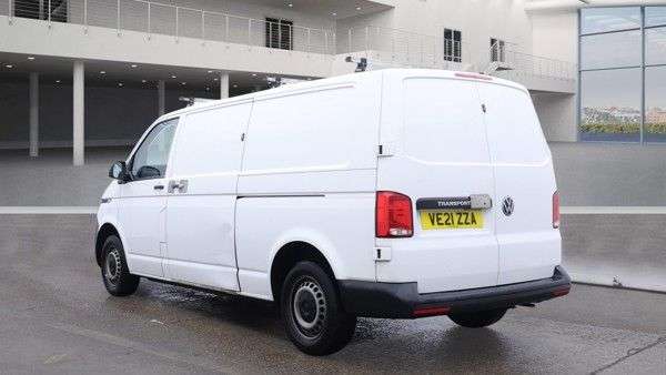 A 2021 VOLKSWAGEN TRANSPORTER 2.0 TDI T32 Startline Panel Van 5dr Diesel Manual FWD LWB Euro 6 (s/s) (110 A 2021 VOLKSWAGEN TRANSPORTER 2.0 TDI T32 Startline Panel Van 5dr Diesel Manual FWD LWB Euro 6 (s/s) (110