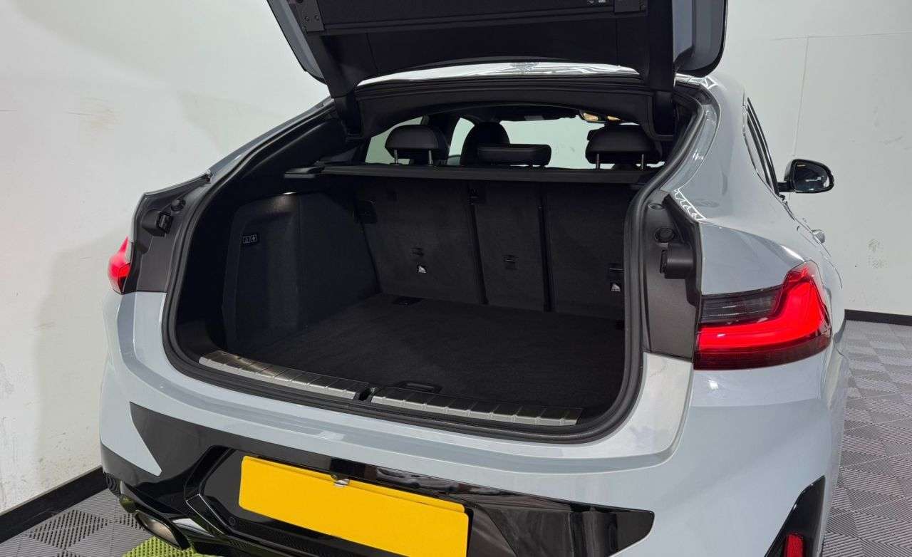 2021 BMW X4 2021 BMW X4