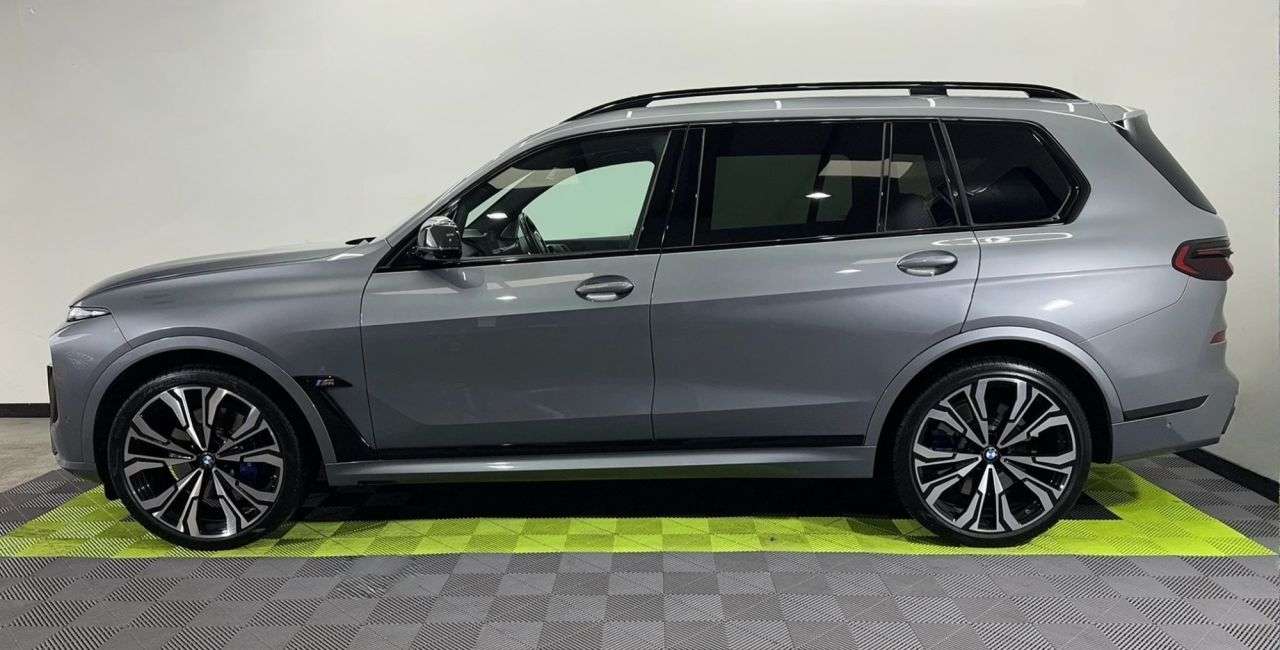 2023 BMW X7 2023 BMW X7