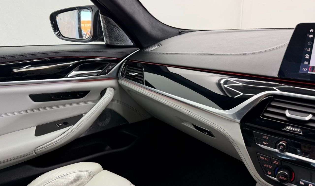 2018 BMW M5 2018 BMW M5