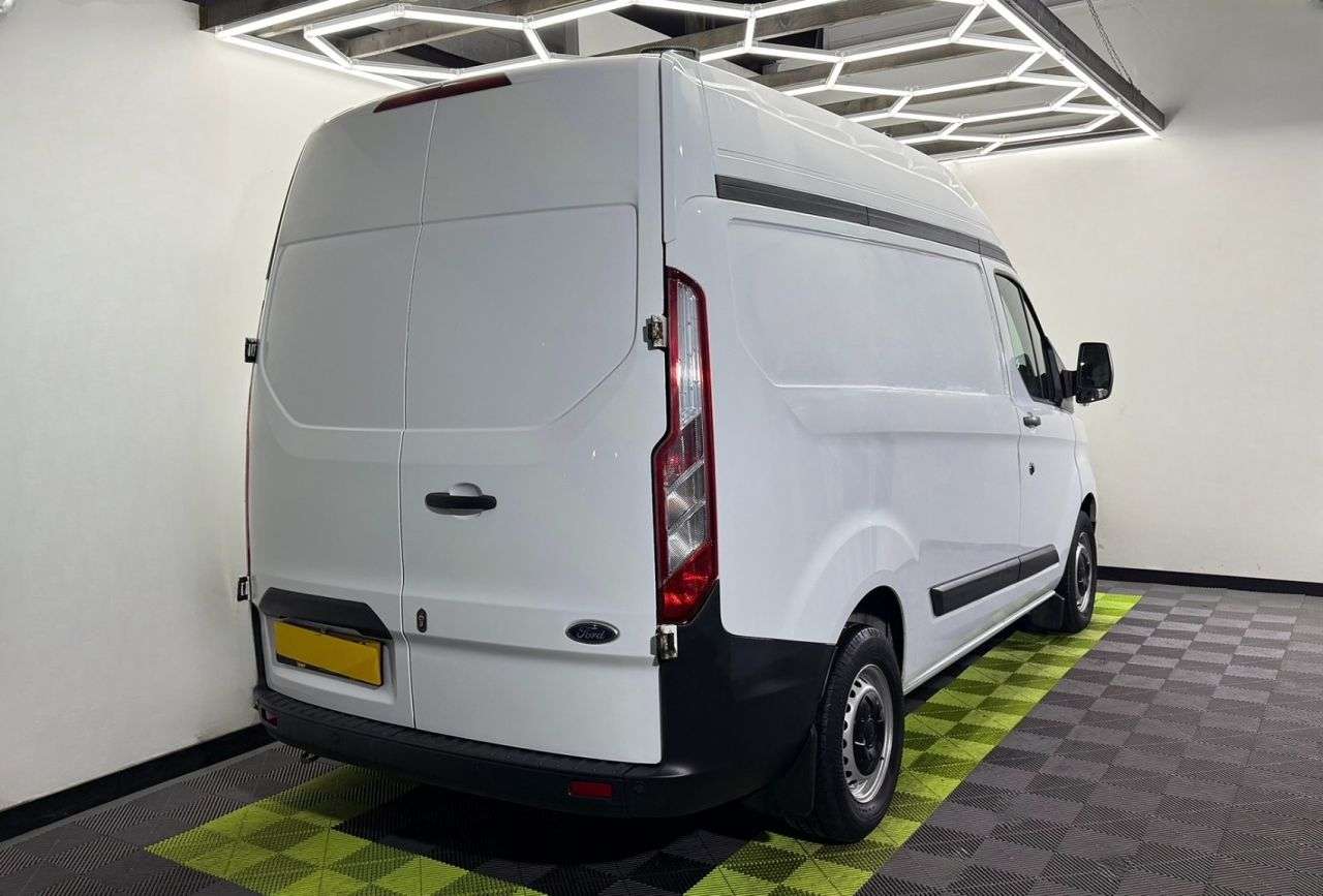 A 2019 FORD TRANSIT CUSTOM 2.0 300 EcoBlue Panel Van 5dr Diesel Manual L1 H2 Euro 6 (105 ps) A 2019 FORD TRANSIT CUSTOM 2.0 300 EcoBlue Panel Van 5dr Diesel Manual L1 H2 Euro 6 (105 ps)