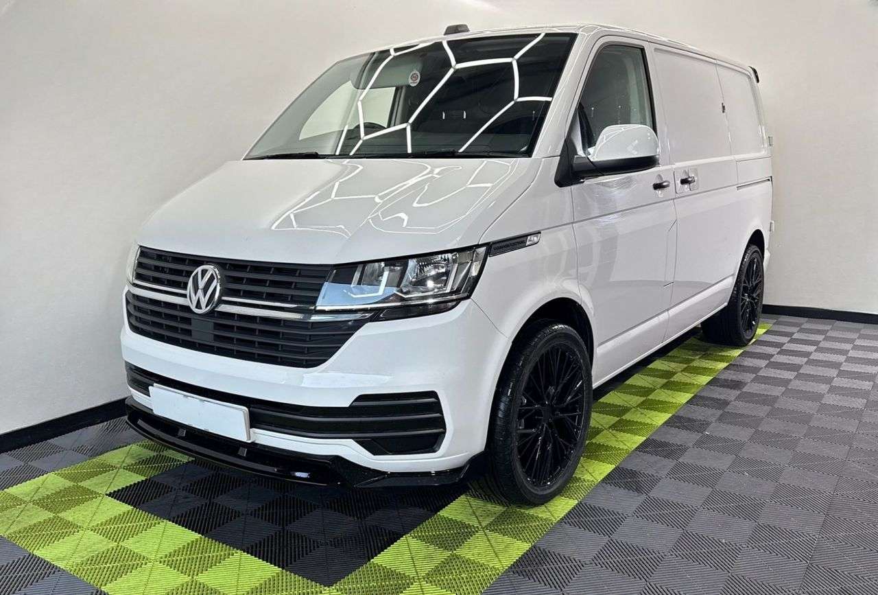 A 2020 VOLKSWAGEN TRANSPORTER 2.0 TDI T32 Startline Panel Van 5dr Diesel Manual FWD SWB Euro 6 (s/s) (110 A 2020 VOLKSWAGEN TRANSPORTER 2.0 TDI T32 Startline Panel Van 5dr Diesel Manual FWD SWB Euro 6 (s/s) (110
