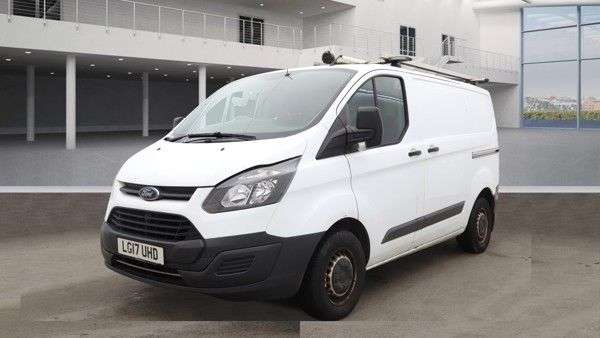 A 2017 FORD TRANSIT CUSTOM 2.0 TDCi 310 Panel Van 5dr Diesel Manual L1 H1 (157 g/km, 104 bhp) A 2017 FORD TRANSIT CUSTOM 2.0 TDCi 310 Panel Van 5dr Diesel Manual L1 H1 (157 g/km, 104 bhp)