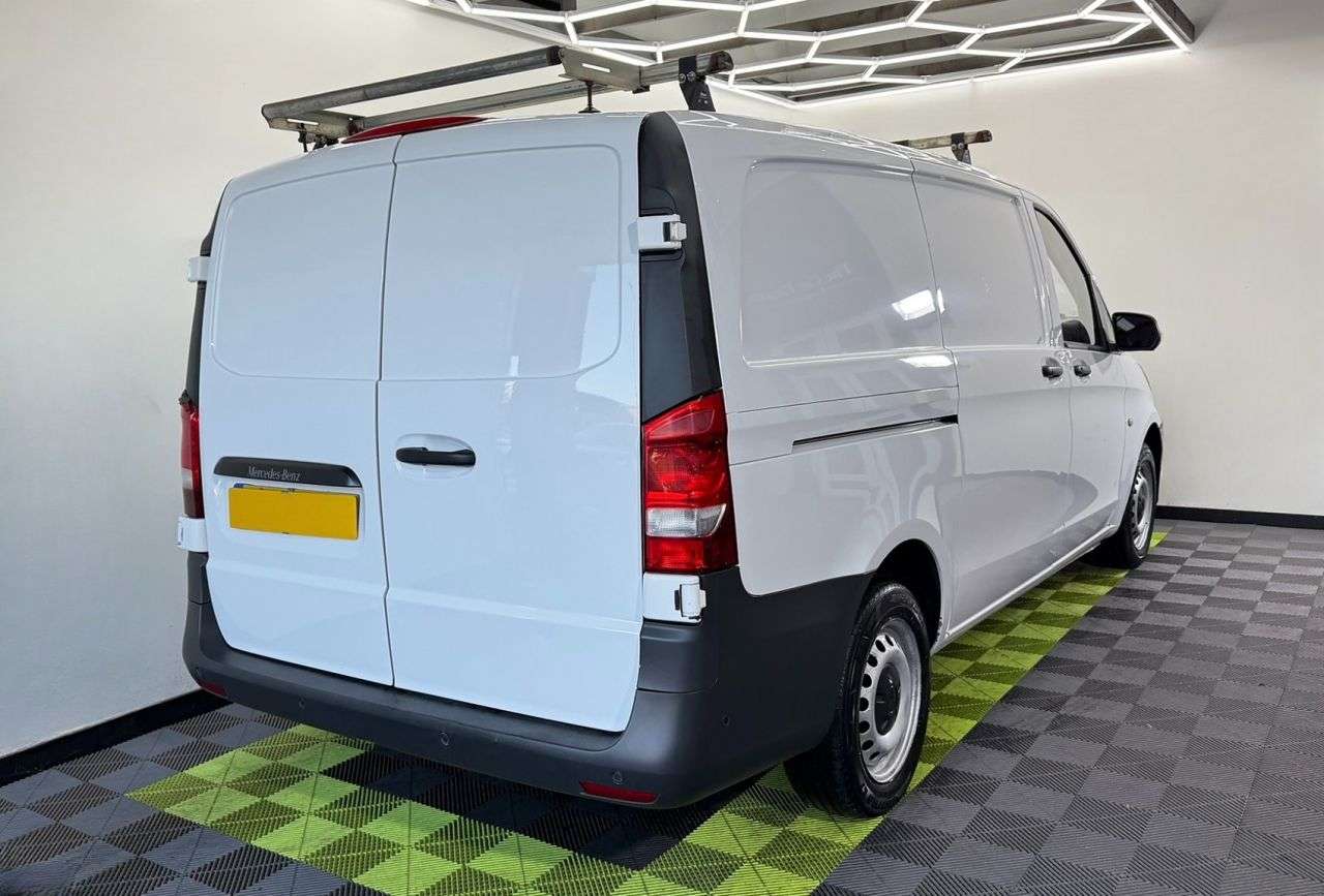 A 2019 MERCEDES-BENZ VITO 1.6 111 CDI Panel Van 6dr Diesel Manual FWD L2 Euro 6 (114 ps) A 2019 MERCEDES-BENZ VITO 1.6 111 CDI Panel Van 6dr Diesel Manual FWD L2 Euro 6 (114 ps)
