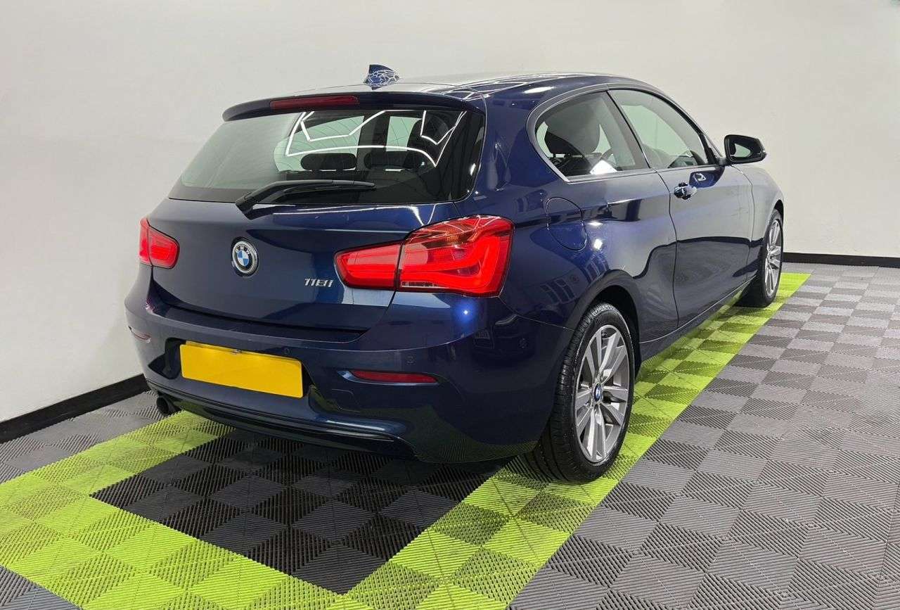 2017 BMW 1 SERIES 2017 BMW 1 SERIES