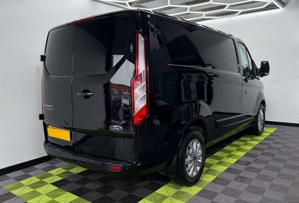 A 2020 FORD TRANSIT CUSTOM 2.0 280 EcoBlue Limited Panel Van 5dr Diesel Manual L1 H1 Euro 6 (s/s) (130 A 2020 FORD TRANSIT CUSTOM 2.0 280 EcoBlue Limited Panel Van 5dr Diesel Manual L1 H1 Euro 6 (s/s) (130