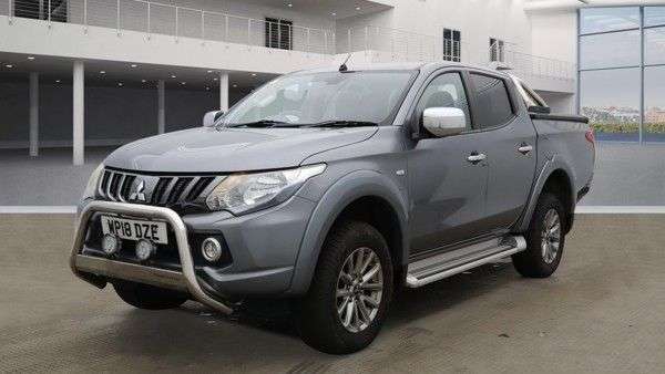 Check out this Mitsubishi L200 2018 Diesel Manual